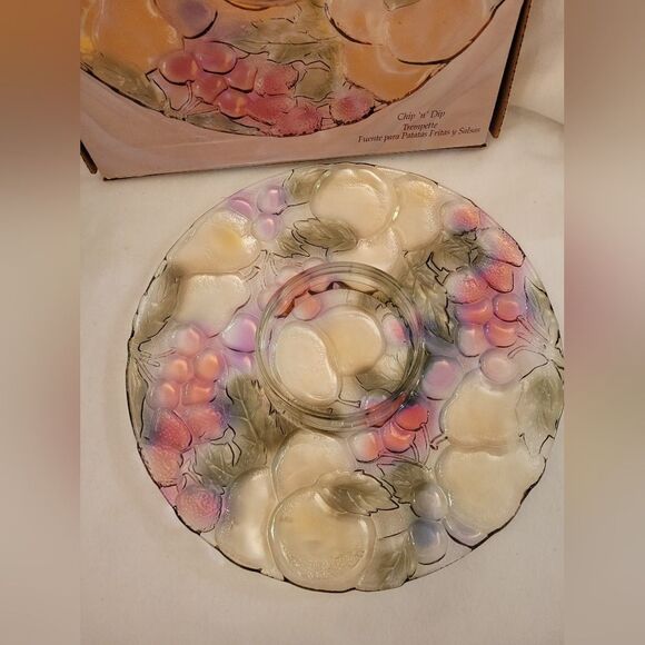 Rainbow Garden Chip N' Dip Tray Unique Indiana glass 13 inches pre-owned in box - Picture 2 of 5